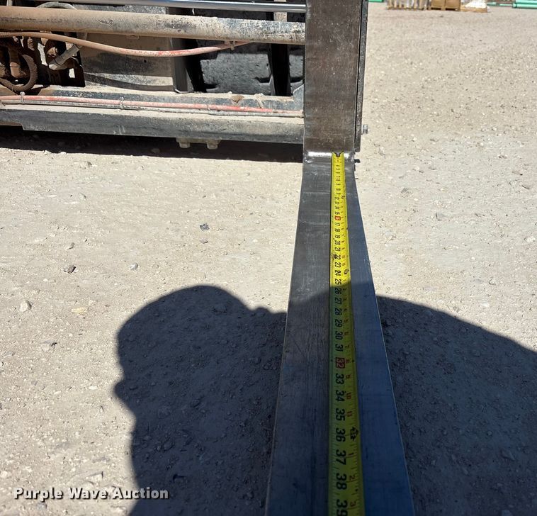 image for item EU4895 2016 UniCarriers PF80YLP forklift