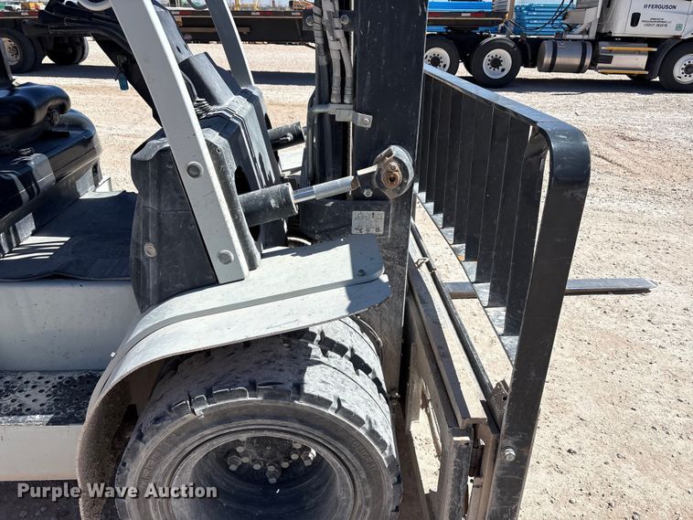 image for item EU4895 2016 UniCarriers PF80YLP forklift