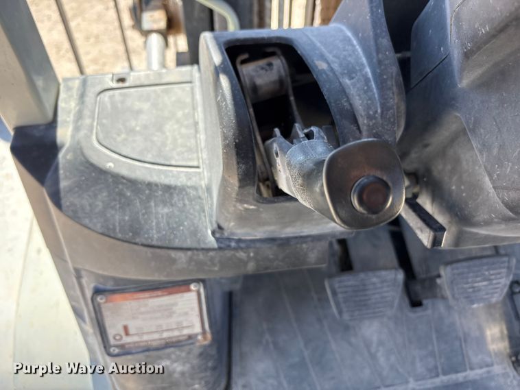 image for item EU4895 2016 UniCarriers PF80YLP forklift