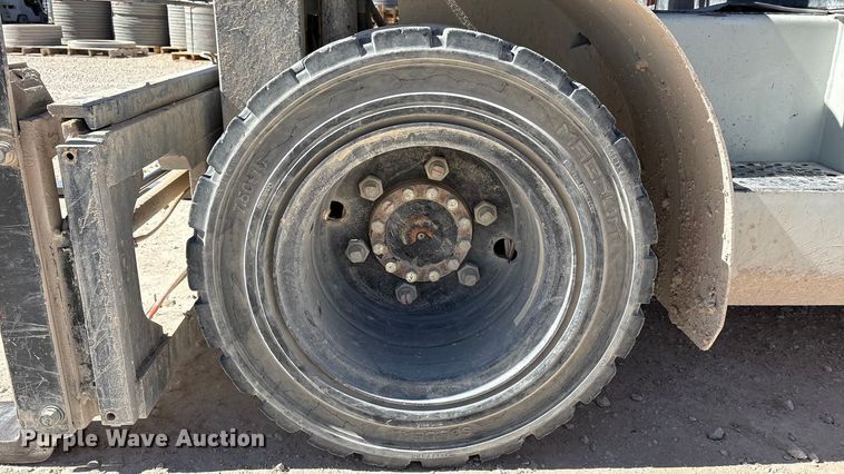 image for item EU4895 2016 UniCarriers PF80YLP forklift