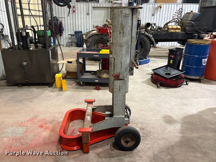 image for item EU4898 Gray TNT 550 air lift