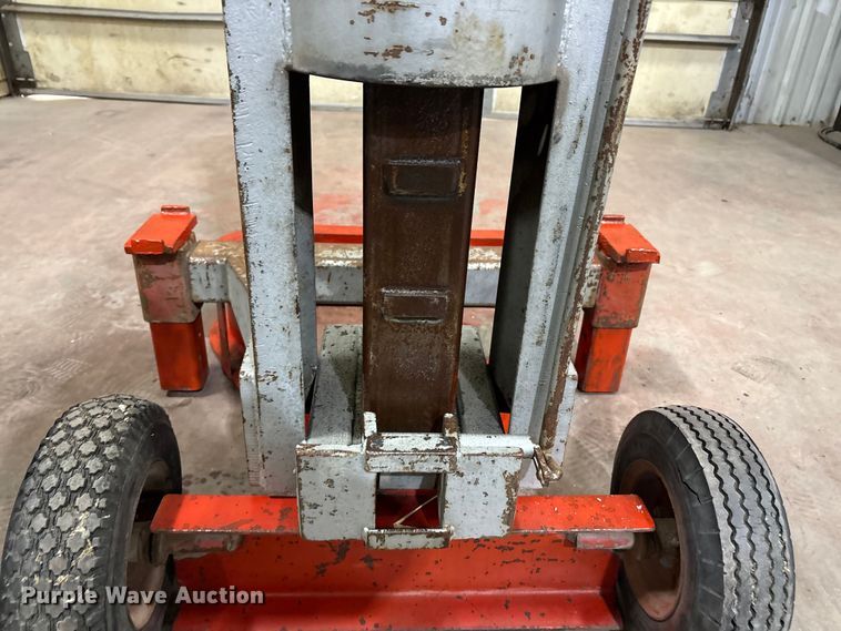 image for item EU4898 Gray TNT 550 air lift