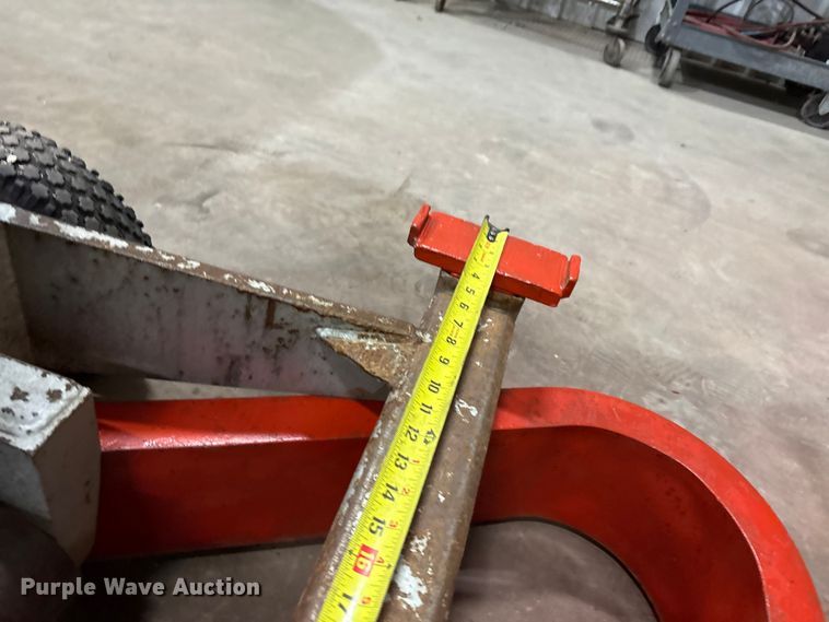 image for item EU4898 Gray TNT 550 air lift