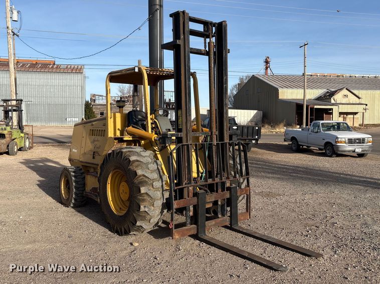 image for item EU4900 Mastercraft MC0811126 forklift