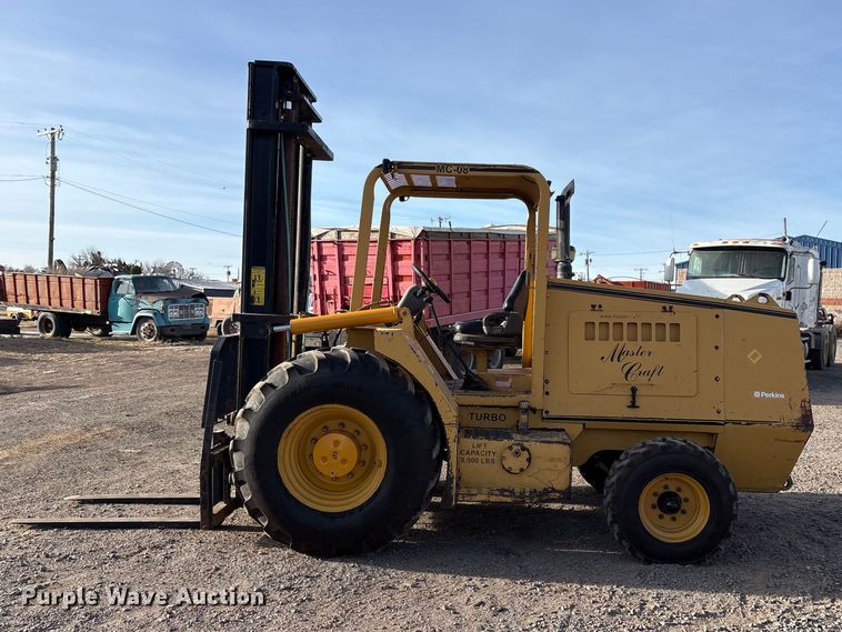 image for item EU4900 Mastercraft MC0811126 forklift