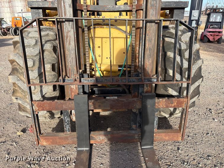 image for item EU4900 Mastercraft MC0811126 forklift