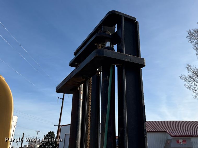 image for item EU4900 Mastercraft MC0811126 forklift