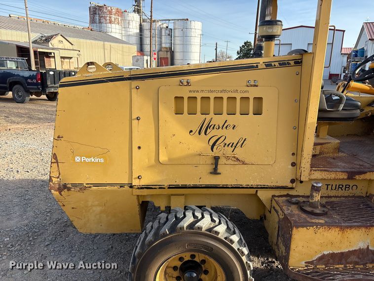 image for item EU4900 Mastercraft MC0811126 forklift