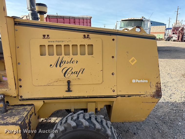 image for item EU4900 Mastercraft MC0811126 forklift