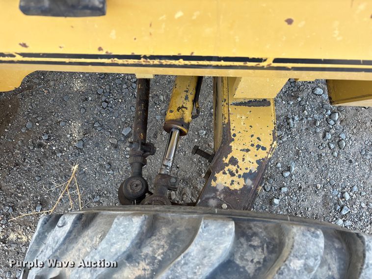 image for item EU4900 Mastercraft MC0811126 forklift