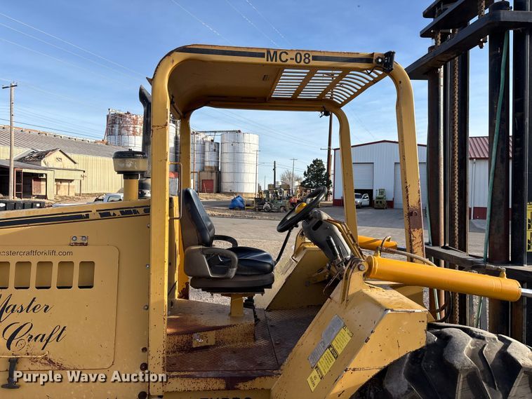 image for item EU4900 Mastercraft MC0811126 forklift