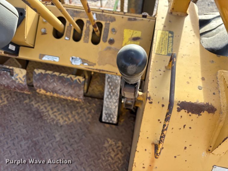 image for item EU4900 Mastercraft MC0811126 forklift