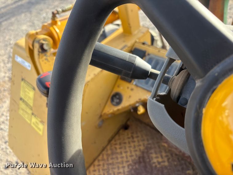 image for item EU4900 Mastercraft MC0811126 forklift