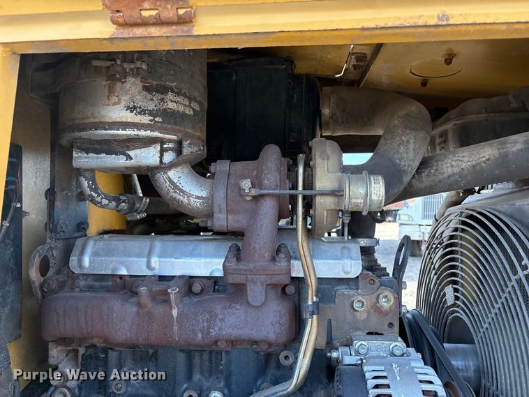 image for item EU4900 Mastercraft MC0811126 forklift