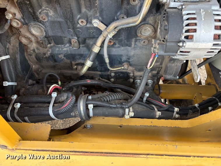 image for item EU4900 Mastercraft MC0811126 forklift