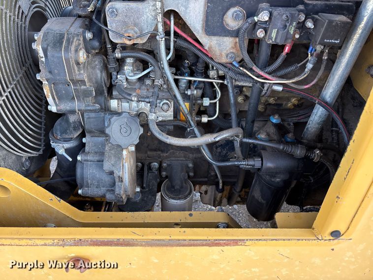 image for item EU4900 Mastercraft MC0811126 forklift