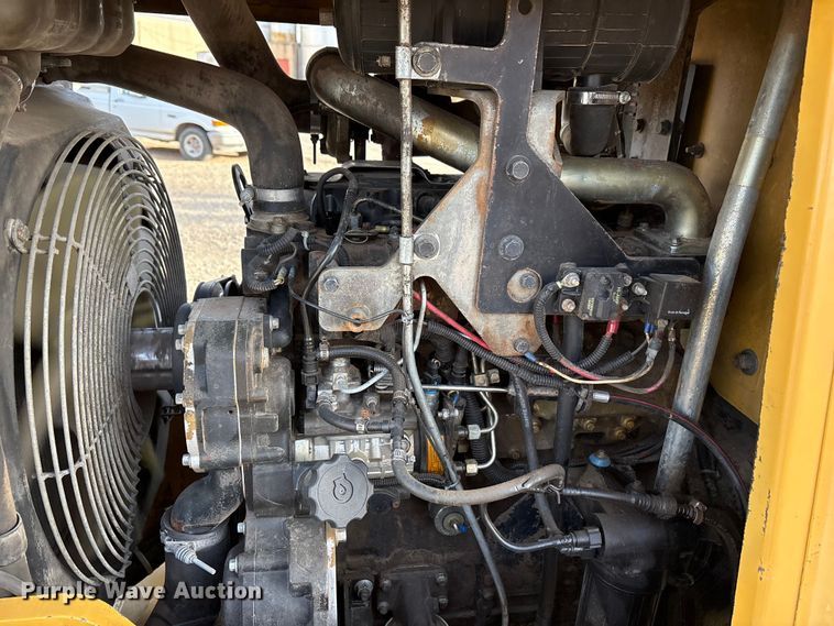 image for item EU4900 Mastercraft MC0811126 forklift