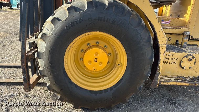 image for item EU4900 Mastercraft MC0811126 forklift