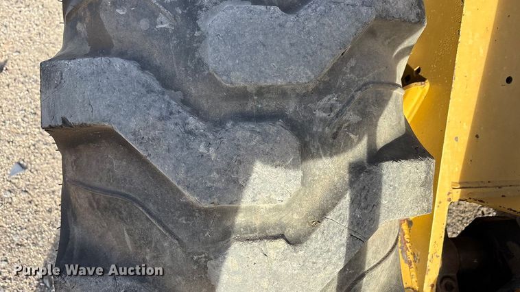 image for item EU4900 Mastercraft MC0811126 forklift