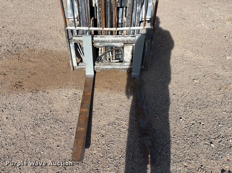 image for item EU4902 Toyota 30-5FBCHU25 forklift