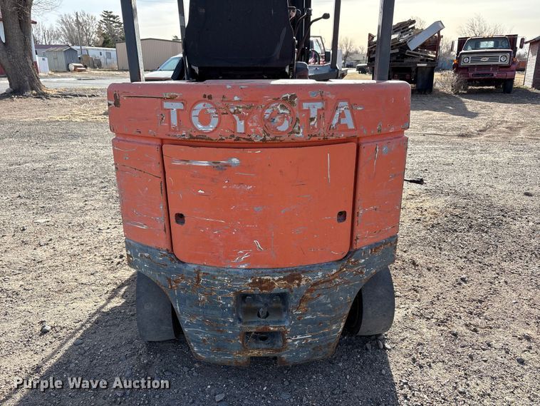 image for item EU4902 Toyota 30-5FBCHU25 forklift