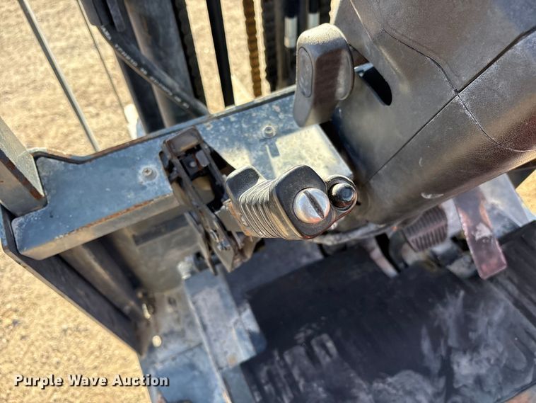 image for item EU4902 Toyota 30-5FBCHU25 forklift