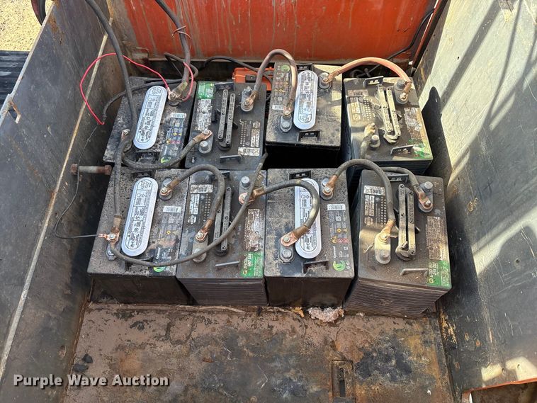 image for item EU4902 Toyota 30-5FBCHU25 forklift