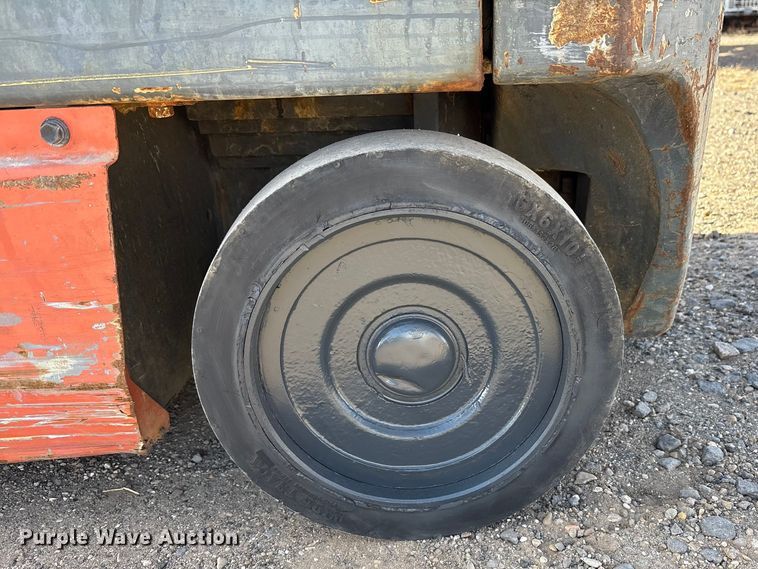 image for item EU4902 Toyota 30-5FBCHU25 forklift