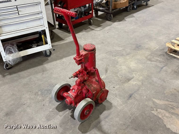 image for item EU4904 Duff-Norton Company 528 50 ton jack