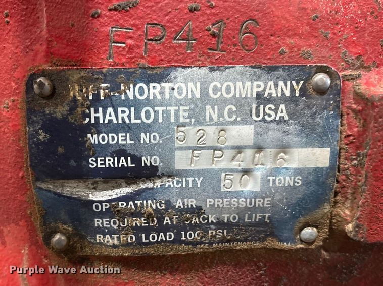 image for item EU4904 Duff-Norton Company 528 50 ton jack