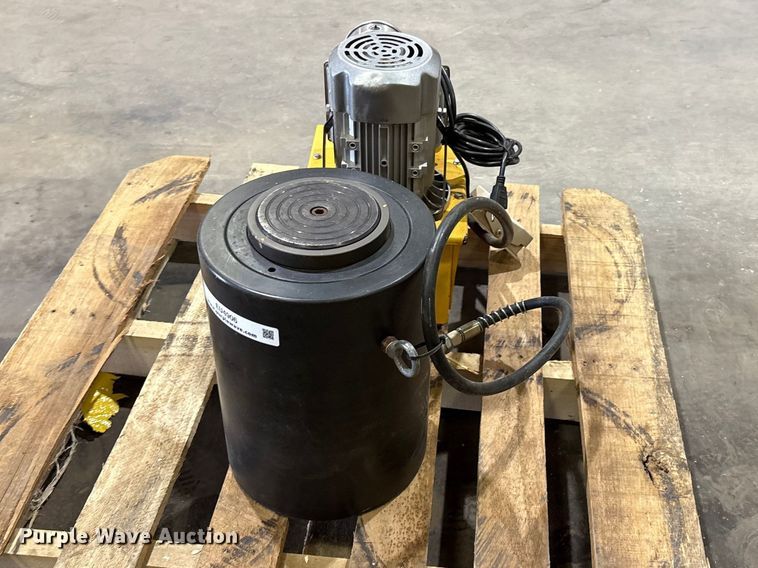 image for item EU4906 Hydrafore hydraulic press