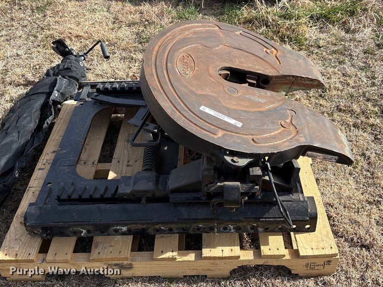 image for item EU4909 Truck parts