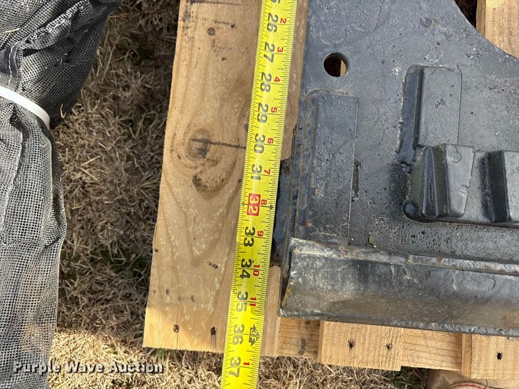 image for item EU4909 Truck parts