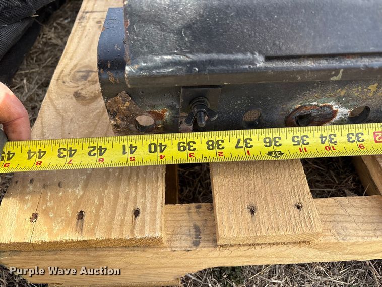 image for item EU4909 Truck parts