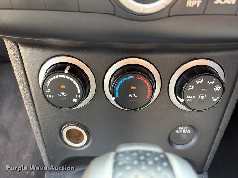 image for item EU4917 2009 Nissan Rogue SUV