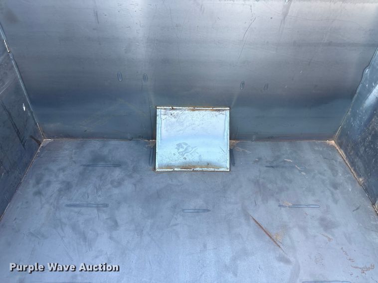 image for item EU4949 Roll-off container