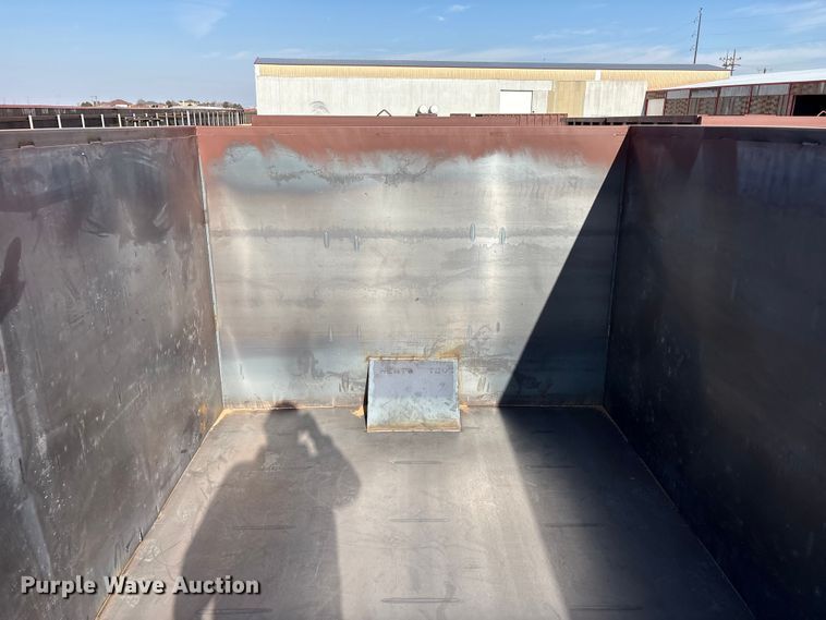 image for item EU4952 Roll-off container