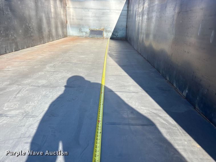 image for item EU4952 Roll-off container