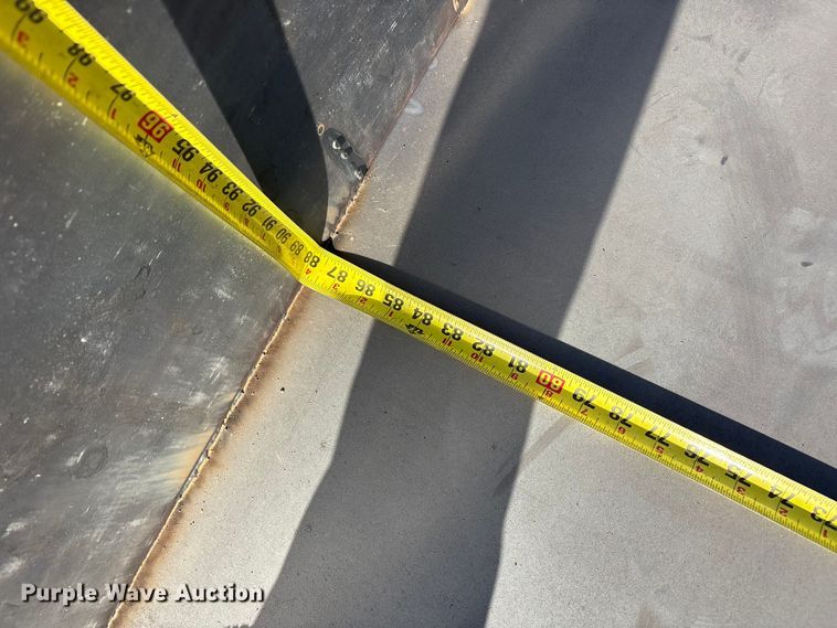 image for item EU4952 Roll-off container