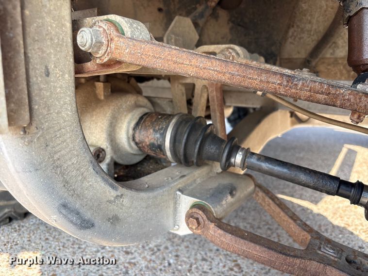 image for item EU7406 2004 Club Car XRT 1500 utility vehicle