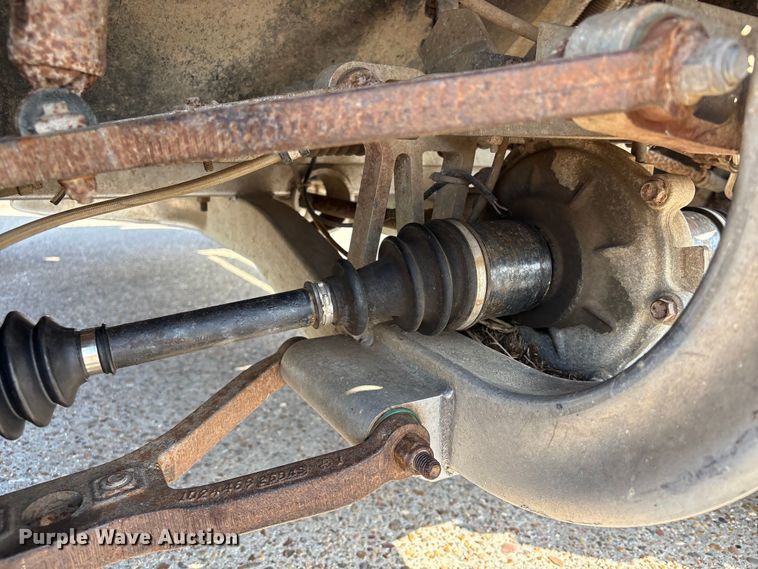 image for item EU7406 2004 Club Car XRT 1500 utility vehicle