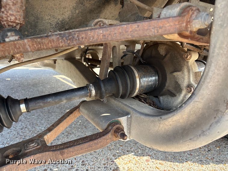 image for item EU7406 2004 Club Car XRT 1500 utility vehicle