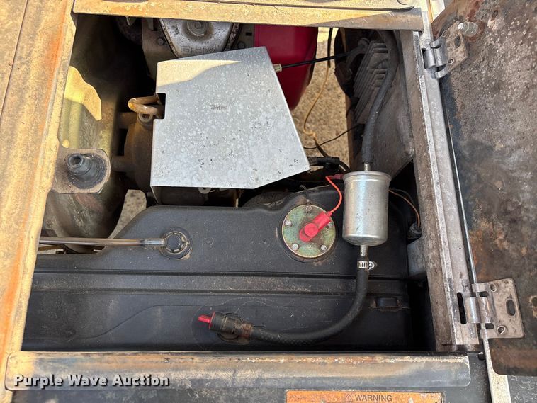 image for item EU7406 2004 Club Car XRT 1500 utility vehicle