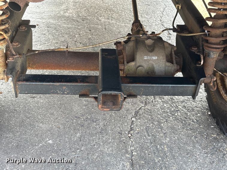 image for item EU7406 2004 Club Car XRT 1500 utility vehicle