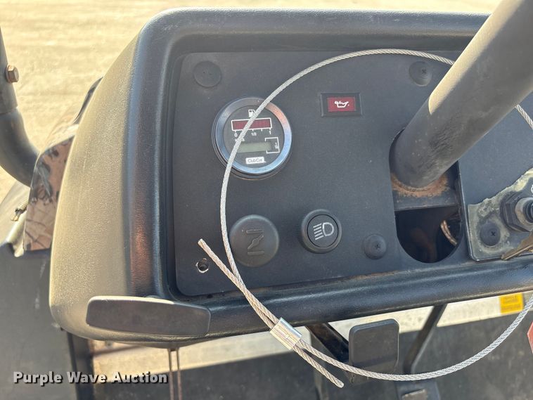 image for item EU7406 2004 Club Car XRT 1500 utility vehicle