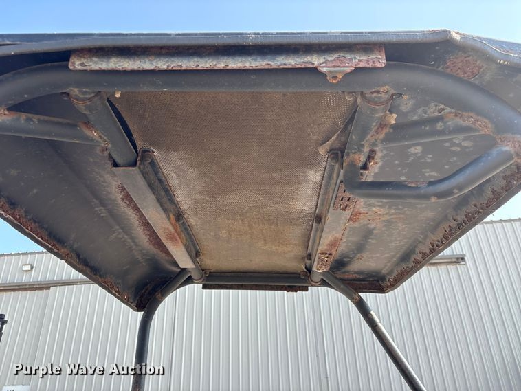 image for item EU7406 2004 Club Car XRT 1500 utility vehicle