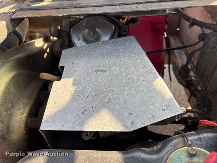 image for item EU7406 2004 Club Car XRT 1500 utility vehicle