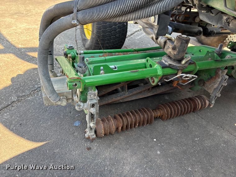 image for item EU7409 2010 John Deere 7700 Precision Cut reel mower