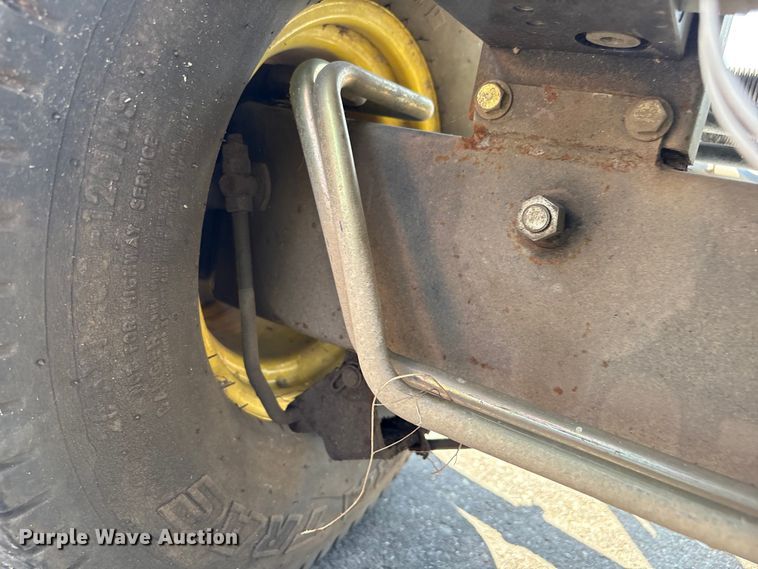 image for item EU7409 2010 John Deere 7700 Precision Cut reel mower