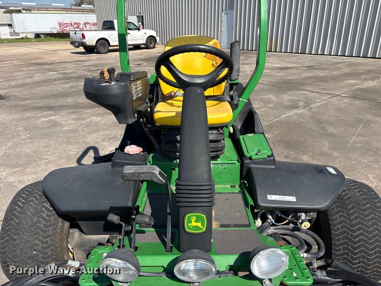 image for item EU7409 2010 John Deere 7700 Precision Cut reel mower